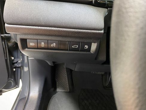 Used 2025 Toyota Camry LE FWD image 33