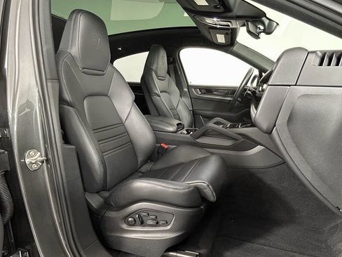 Certified 2024 Porsche Cayenne S AWD/4WD image 23