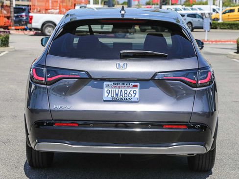 Used 2026 Honda HR-V EX-L image 8