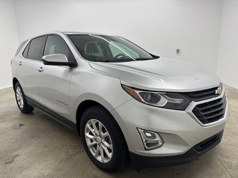 Used 2018 Chevrolet Equinox LT FWD image 3