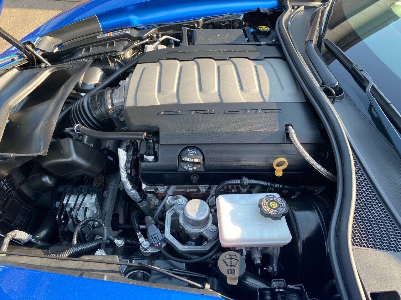 Used 2016 Chevrolet Corvette Stingray Coupe RWD image 59