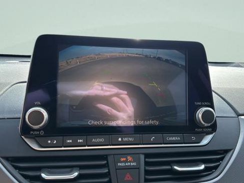 Used 2025 Nissan Altima 2.5 SR AWD/4WD image 16