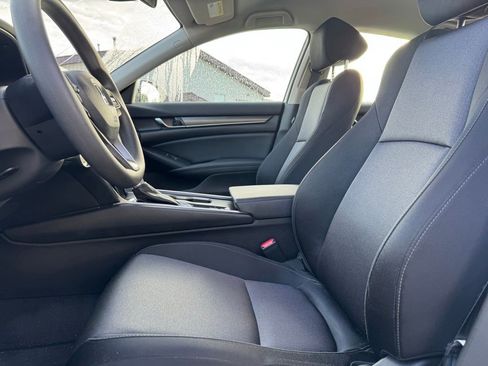 Used 2021 Honda Accord LX image 4