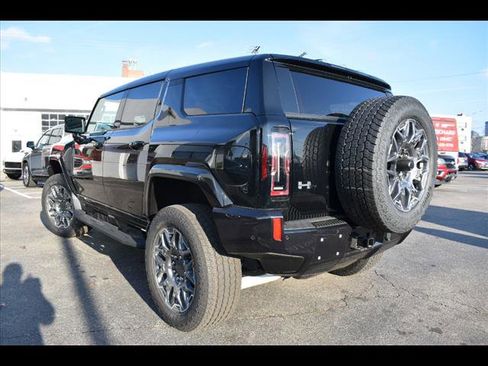 New 2025 GMC Hummer EV 3X w/ LPO, Cargo Utility Package image 12