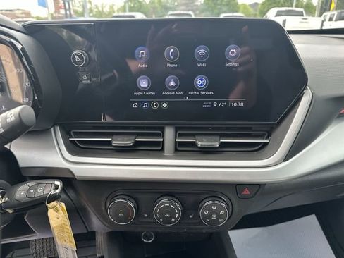 Used 2024 Chevrolet Trax RS FWD image 16