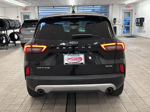 Used 2023 Ford Escape Active w/ Tech Pack #1 AWD/4WD image 6