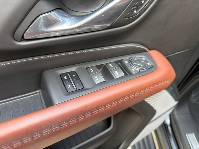 Used 2023 GMC Yukon Denali Ultimate AWD/4WD image 14