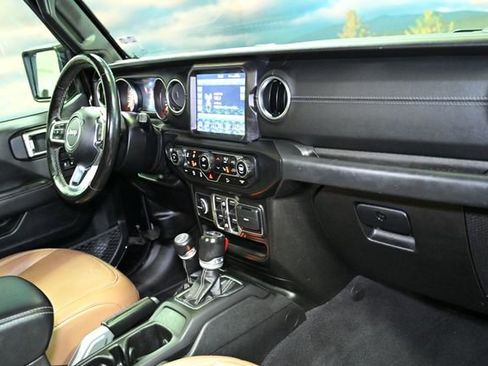 Used 2020 Jeep Wrangler Unlimited Sahara image 64