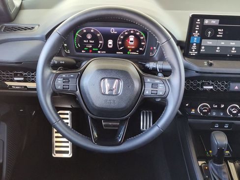 Used 2025 Honda Accord Sport image 25