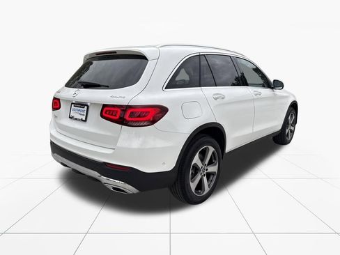 Used 2022 Mercedes-Benz GLC 300 4MATIC w/ Premium Package Lite image 9