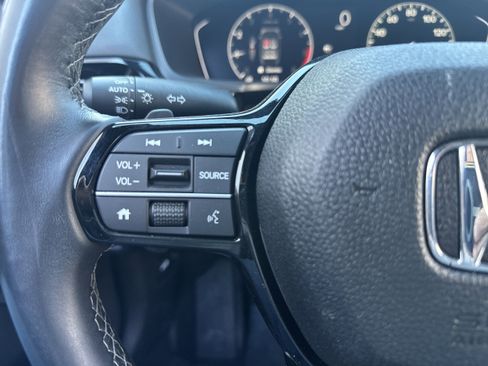 Used 2023 Honda Civic Sport image 17