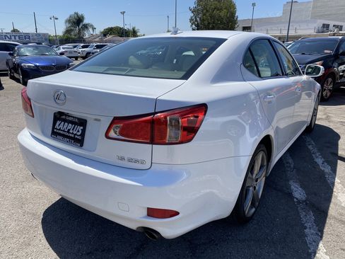 Used 2012 Lexus IS 250 w/ Premium Pkg Value Edition RWD image 7
