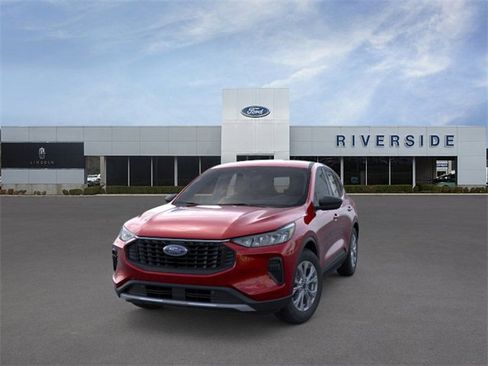 New 2026 Ford Escape Active image 2