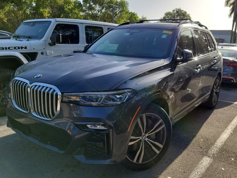 Used 2019 BMW X7 xDrive50i w/ M Sport Package AWD/4WD image 3