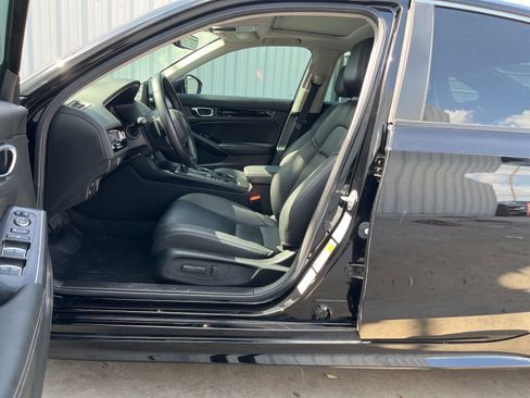 Used 2024 Honda Civic Touring image 10