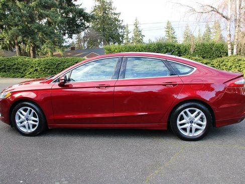 Used 2014 Ford Fusion SE w/ Equipment Group 202A image 14
