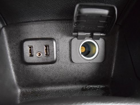 Used 2019 Chevrolet Cruze LT image 19