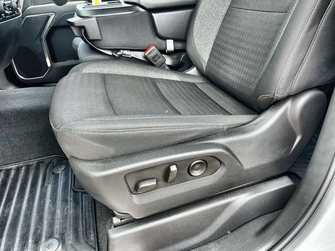 Used 2025 Chevrolet Silverado 2500 LT w/ Safety Package AWD/4WD image 19