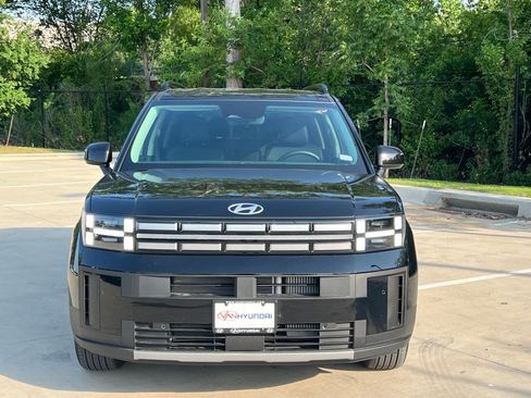 Used 2026 Hyundai Santa Fe SEL FWD image 2