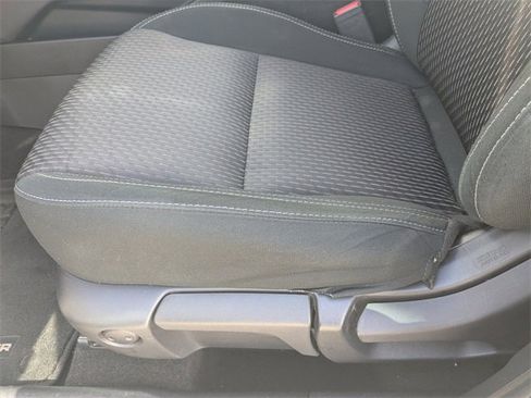 Used 2023 Mitsubishi Outlander ES image 18