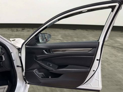 Used 2022 Honda Accord Sport image 20