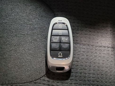 Used 2023 Hyundai Santa Fe SEL image 32