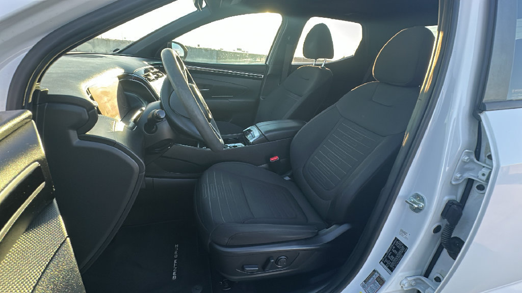Used 2022 Hyundai Santa Cruz SEL w/ Activity Package FWD image 4