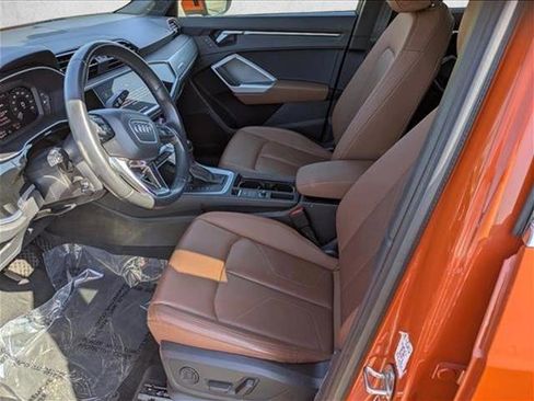 Used 2023 Audi Q3 2.0T Premium image 16