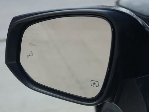 New 2026 Toyota Highlander Limited image 9