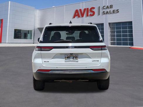 Used 2023 Jeep Grand Cherokee Limited AWD/4WD image 7