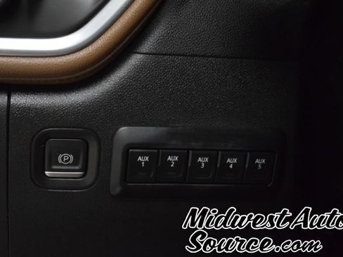 Used 2023 Chevrolet Silverado 2500 High Country w/ Z71 Off-Road Package AWD/4WD image 16
