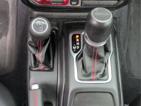 Used 2023 Jeep Gladiator Rubicon w/ LED Lighting Group image 17