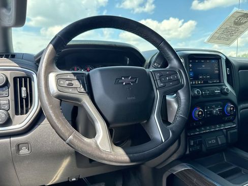Used 2021 Chevrolet Silverado 1500 LT Trail Boss w/ Convenience Package II AWD/4WD image 11