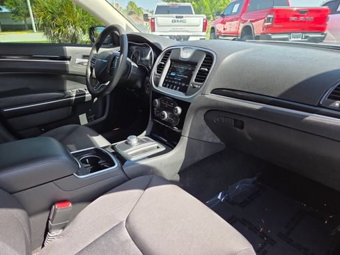 Used 2023 Chrysler 300 Touring w/ Sport Appearance Package RWD image 14