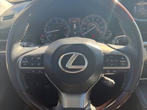 Used 2017 Lexus ES 350 image 7