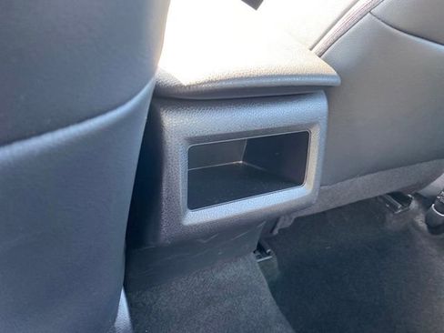 Used 2023 Toyota Camry SE image 17