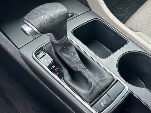 Used 2018 Kia Optima LX FWD image 13