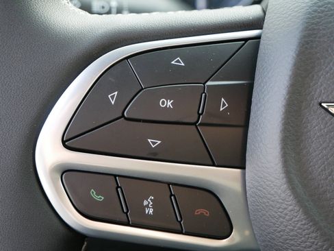 New 2026 Chrysler Pacifica Limited w/ Trailer Tow Group image 14