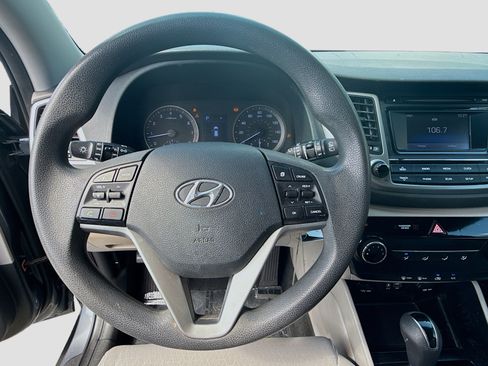 Used 2017 Hyundai Tucson SE FWD image 8