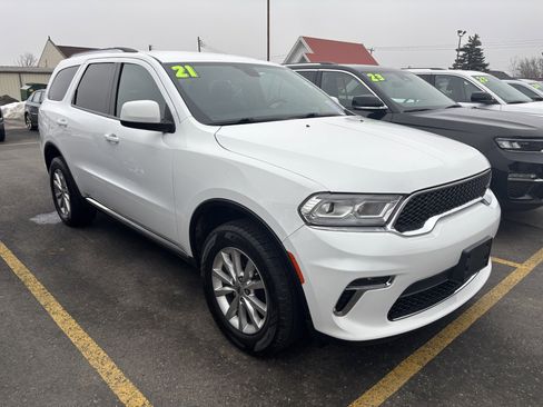 Used 2021 Dodge Durango SXT image 2