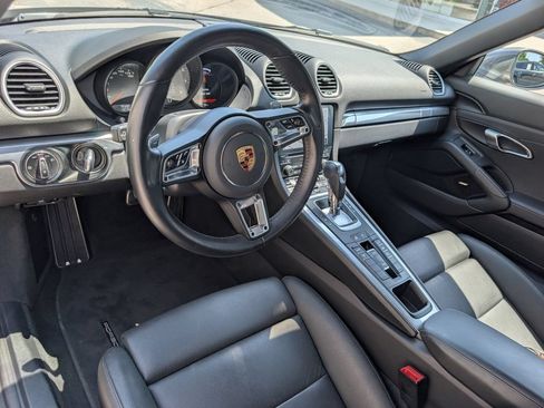 Certified 2022 Porsche 718 Boxster S w/ Premium Package RWD image 4