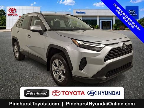 Used 2025 Toyota RAV4 XLE w/ Convenience Package FWD image 1