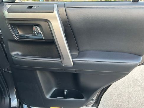 Used 2021 Toyota 4Runner SR5 Premium w/ Moonroof Package AWD/4WD image 29