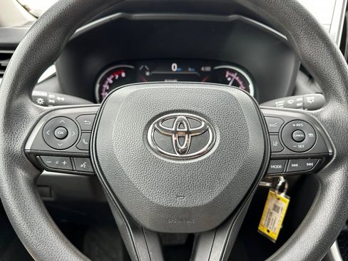 Used 2024 Toyota RAV4 LE image 22