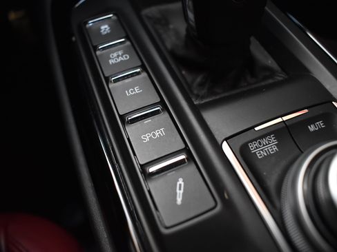 Used 2021 Maserati Levante S GranSport image 39