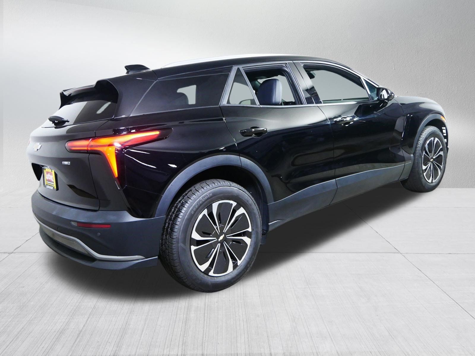 Used 2024 Chevrolet Blazer EV LT AWD/4WD image 7