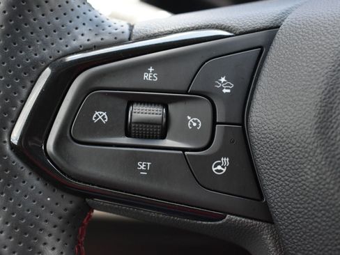 Used 2024 Chevrolet Trax RS w/ Driver Confidence Package FWD image 19