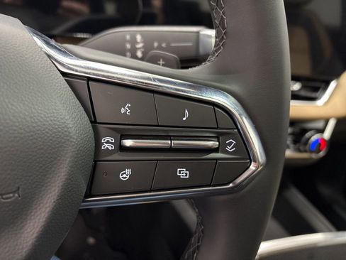 New 2026 Chevrolet Equinox ACTIV w/ Convenience Package III FWD image 22