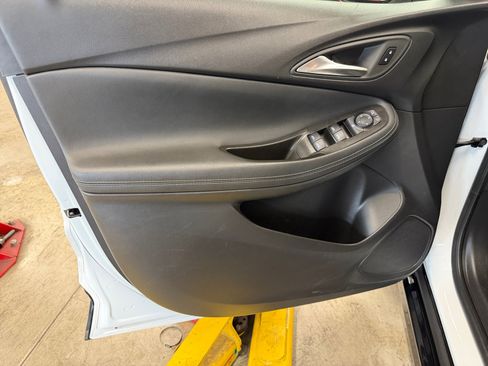 Used 2024 Buick Encore GX Sport Touring FWD image 26