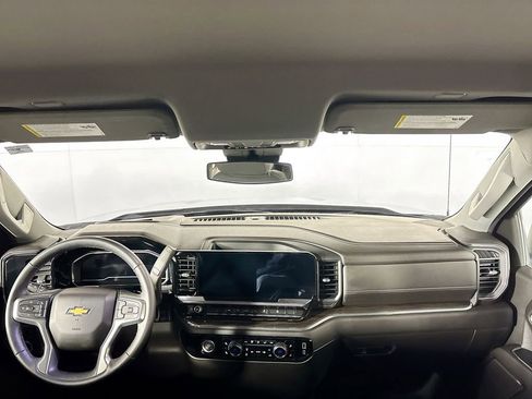 Used 2023 Chevrolet Silverado 1500 LT w/ Z71 Off-Road Package image 12